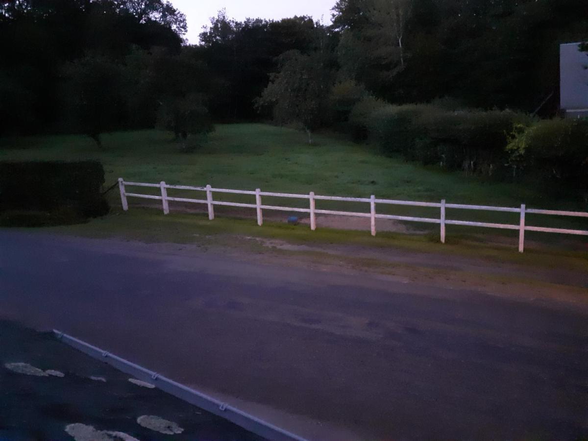 Relais Des Tourterelles Bed & Breakfast La Neuville-aux-Joutes Exterior foto